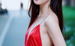 少年男妓被迫张开腿供人玩弄